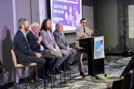 Andres Lorenzo Hurtado and researchers address IBD Innovate crowd